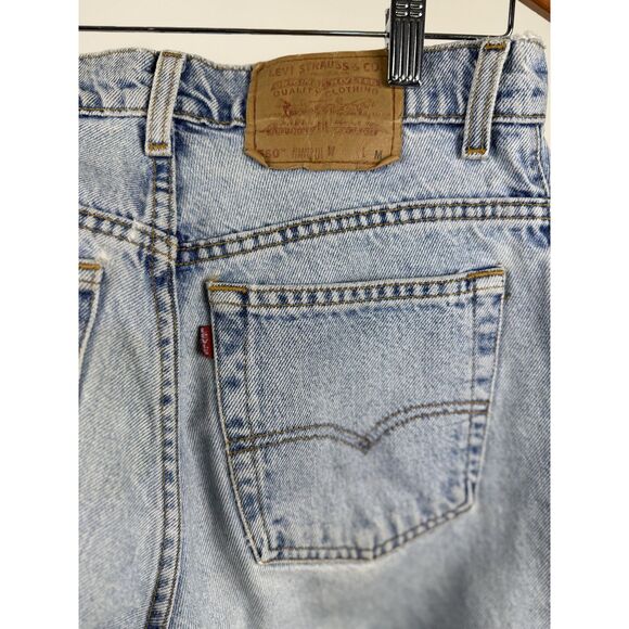 Vintage Levi’s 550 Light Stonewash, Relax Fit Tapered High-Waisted Mom Jeans - Picture 11 of 11